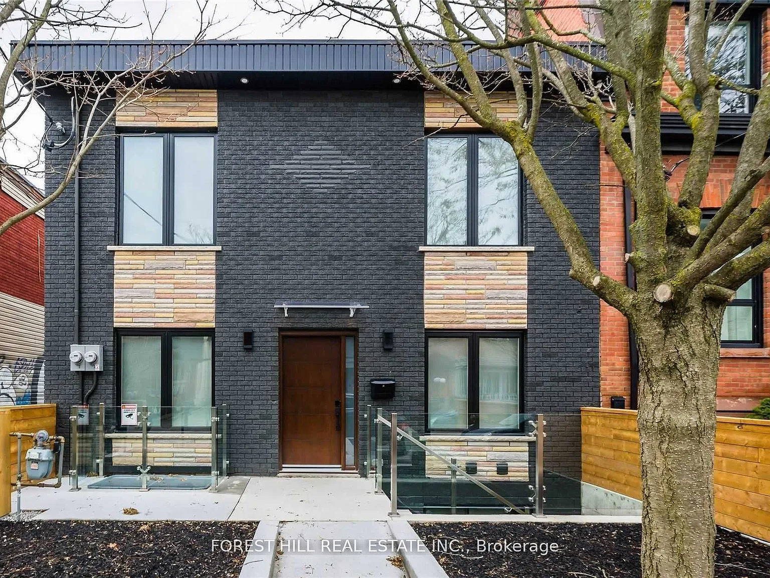 3 bed, $5,450 — Photo 1