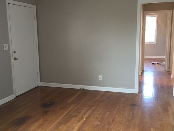 4th image of 423 Figuers Dr