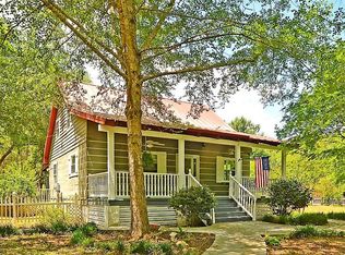 101 Lacey Ln, Cottageville, SC 29435