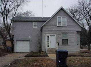 544 Bluff St, Waukegan, IL 60085