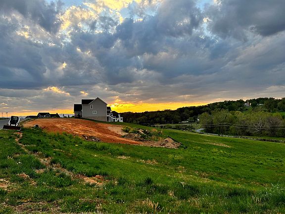 4th image of 3045 Claybrook Ct