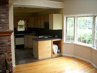 2nd image of 1135 Green Hill Ln