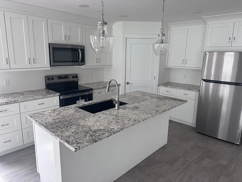 3 bed, 3.0 bath, 1600 sqft, $2,595 — Photo 1