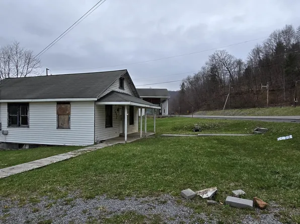 1321 Main St, Rainelle, WV 25962