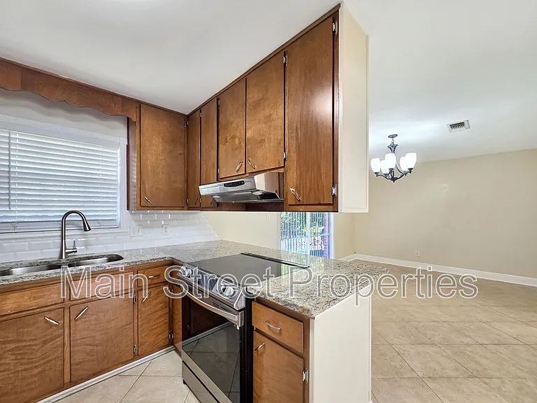 4547 Marseille Dr — Photo 8