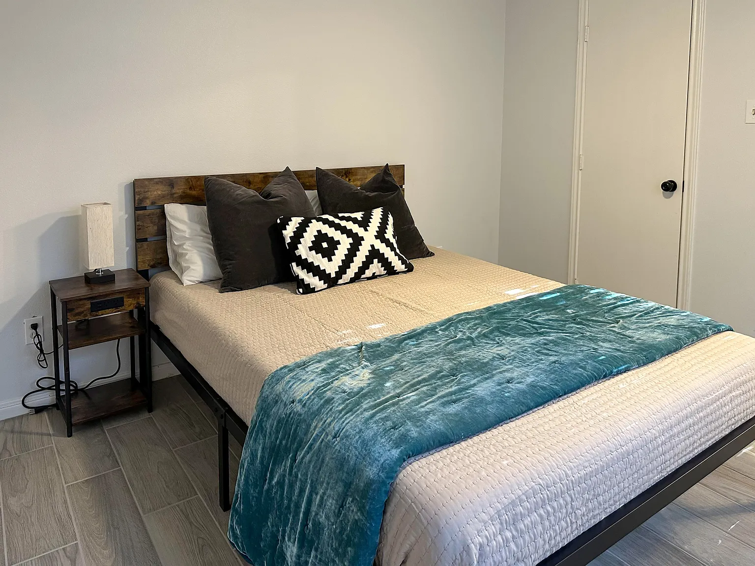 4 bed, 2.0 bath, 1550 sqft, $849 — Photo 4
