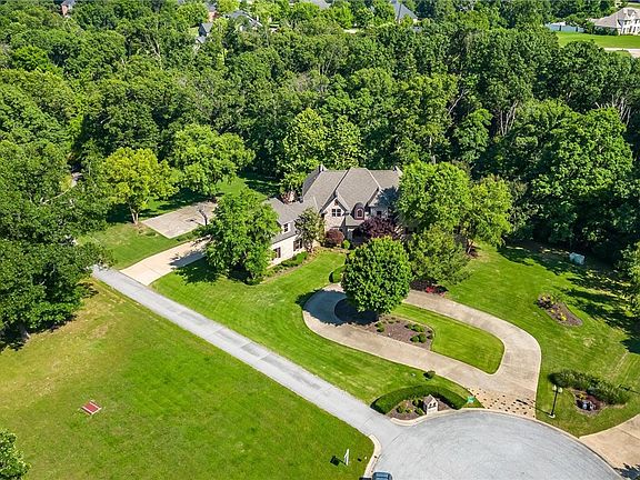 2nd image of 11336 Pembrook Cir