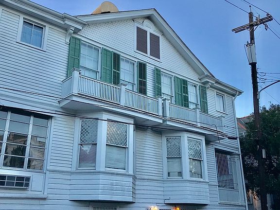 2nd image of 1438-42 Pleasant St #F
