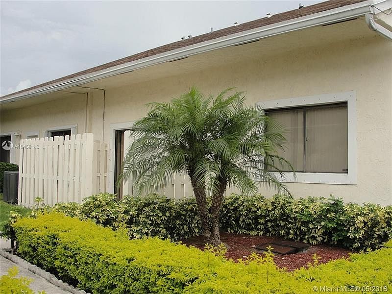1st image of 3333 NW 101st Ave