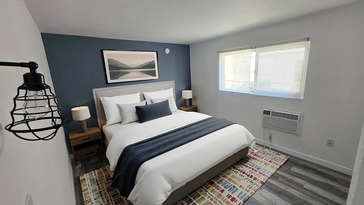 Building Photo - Renovated Units In Echo Park