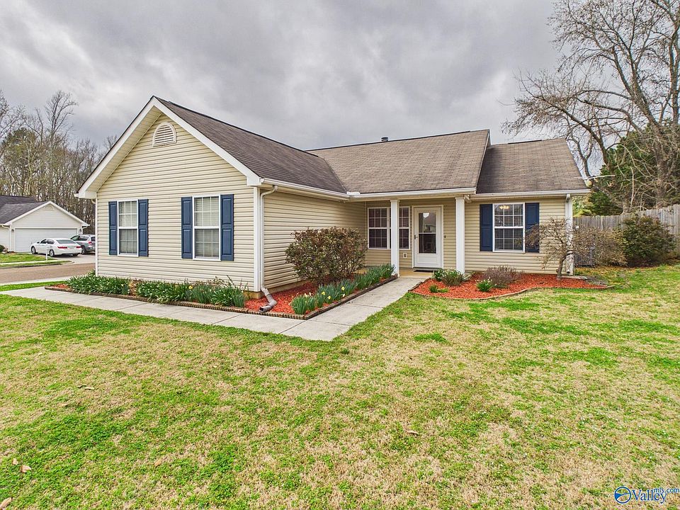 1st image of 158 Sandy Hollow Dr NW