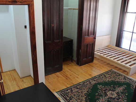 4th image of 111 S 42nd St #1F
