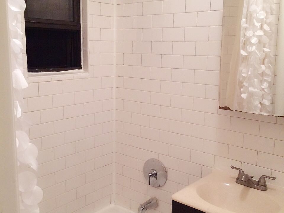 1st image of 2 Ave E 88 St #Studio