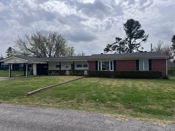 1306 W Pecan St, Rogers, AR 72758