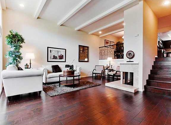 3rd image of 3962 La Jolla Village Dr