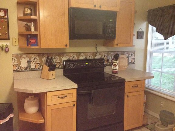 3rd image of 1049 Catfish Creek Ct