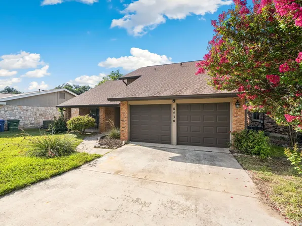 8430 TIMBER CREST ST, San Antonio, TX 78250