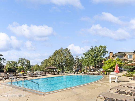 3rd image of 3 Oak Brook Club Dr APT E301