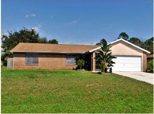 1021 SW Majorca Ave, Port Saint Lucie, FL 34953