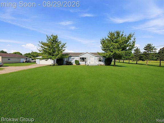 3rd image of 5189 Webster Rd