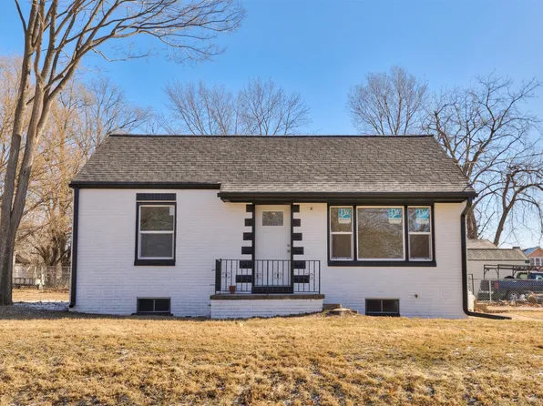 3811 40th St, Des Moines, IA 50310