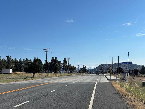 3rd image of 2010 Fort Jones Rd
