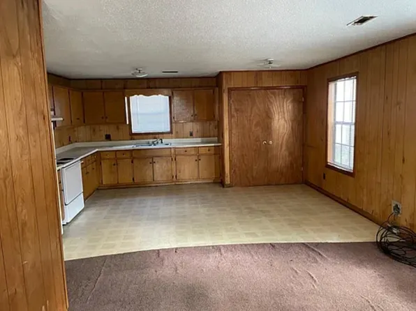 5 Juanita Dr APT 7, Tuscaloosa, AL 35404