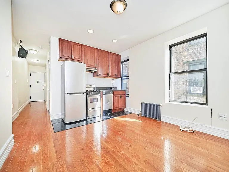 510 Amsterdam Ave #5A — Photo 2