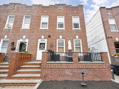 6959 74th St, Flushing, NY, 11379