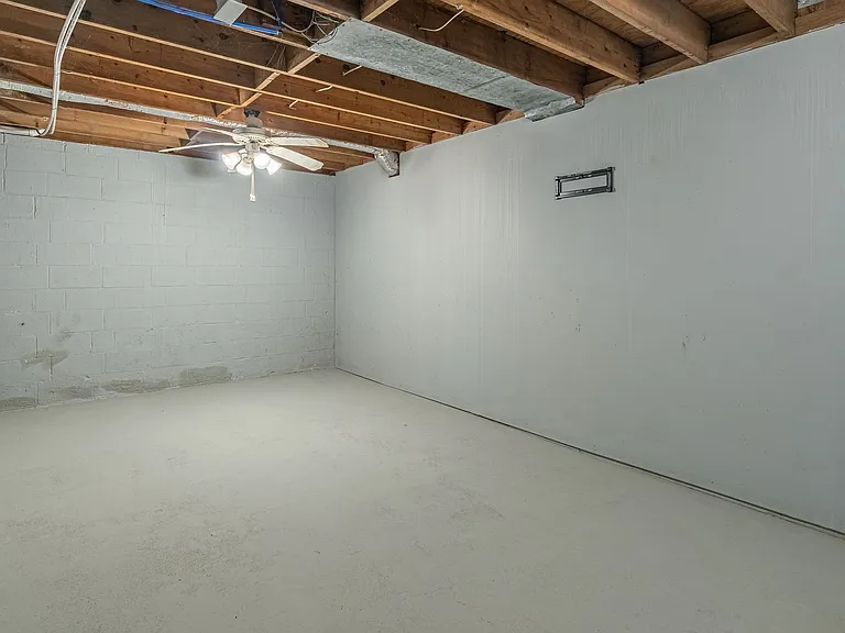 1115 Washington Ave — Photo 27