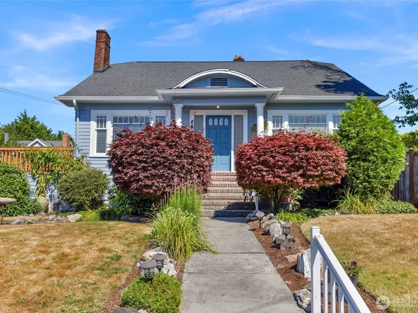 426 4th Avenue N, Edmonds, WA 98020