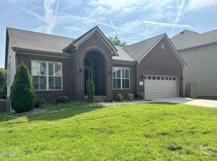 1104 Westland Gardens Blvd, Knoxville, TN 37922