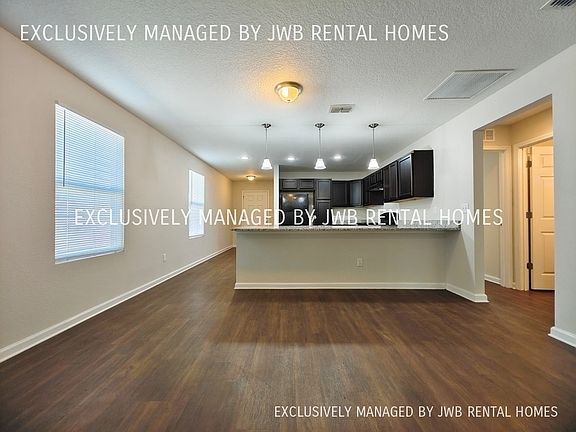 5th image of 8736 Cocoa Ave
