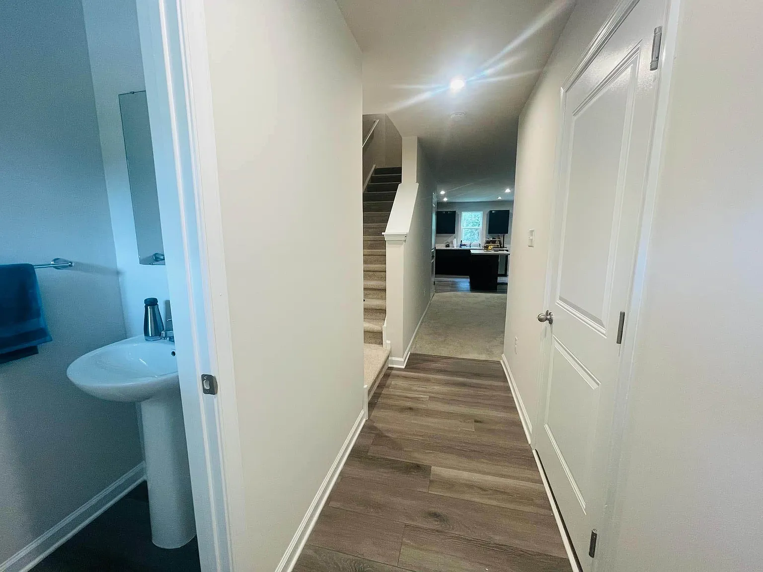 3 bed, 2.5 bath, 1496 sqft, $2,950 — Photo 3