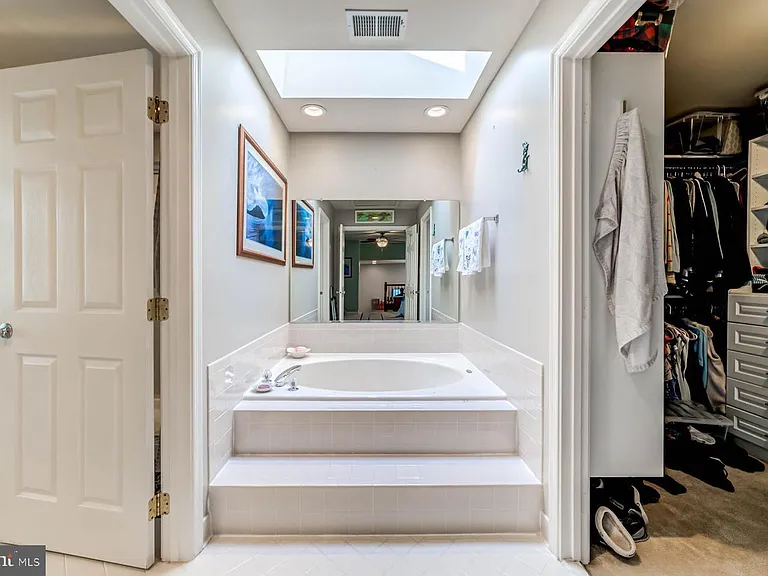 13930 S Springs Dr — Photo 39