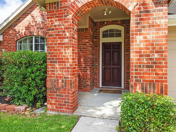 3rd image of 14103 Seagler Springs Ln