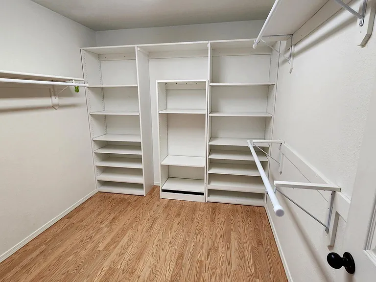1017 Home Ct — Photo 10