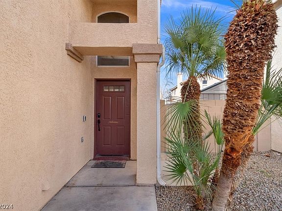 3rd image of 6027 Evening View St