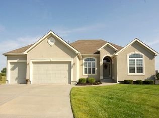 1826 NW 92nd Pl, Kansas City, MO 64155