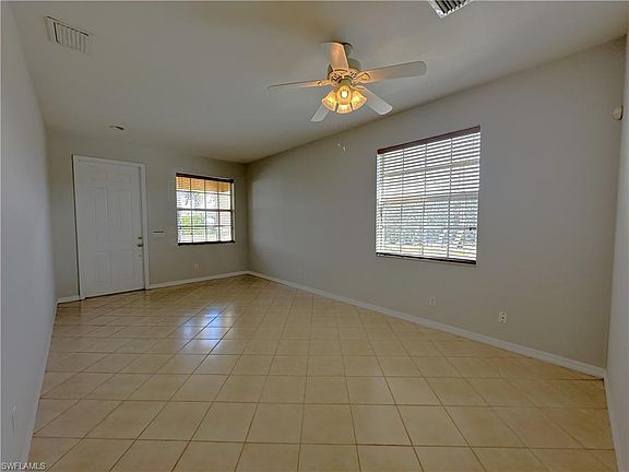 4th image of 9724 Foxhall Way Unit 1