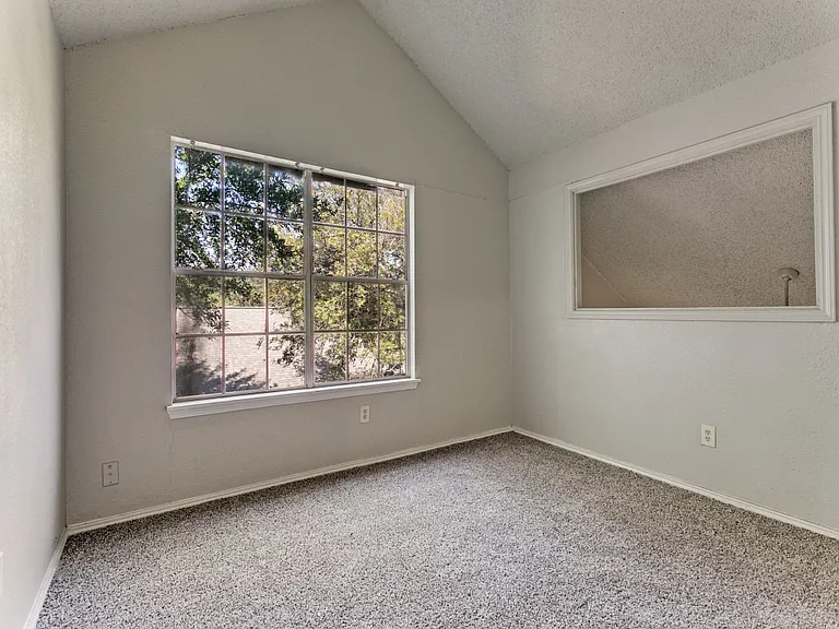 7529 Oak Chase — Photo 6