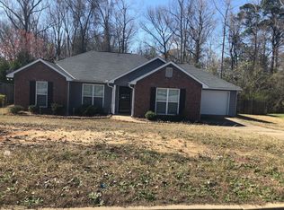 5756 Gleneden Dr, Columbus, GA 31907