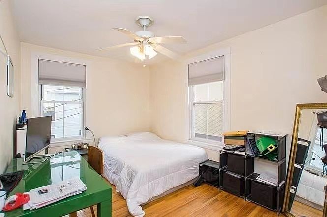 2F room