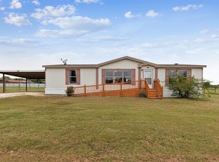 2433 Red Oak Ln, Burleson, TX 76028
