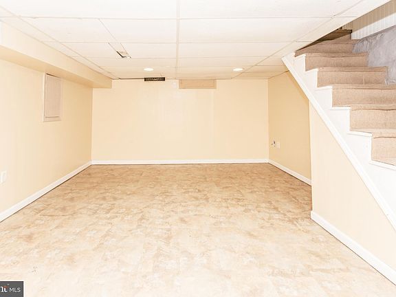 4th image of 518 Stanwood St