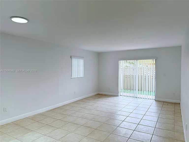 8550 SW 109th Ave #5-114 — Photo 5
