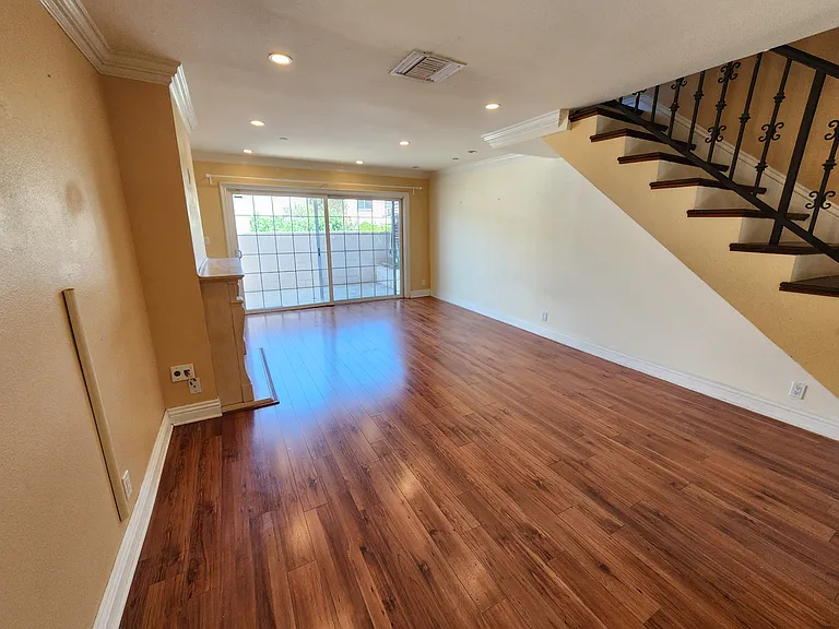 620 W Doran St #7 — Photo 26