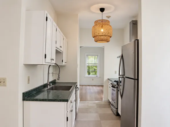 23 Chapin Ave APT 2L, Providence, RI 02909