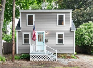 4 Elm Ct, Newmarket, NH 03857