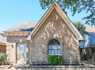 8328 Twin Rivers Dr, Cordova, TN 38016